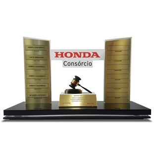 Troféu concedido ao Grupo Fórum
